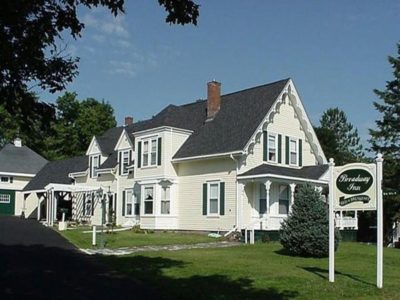 Broadway Inn